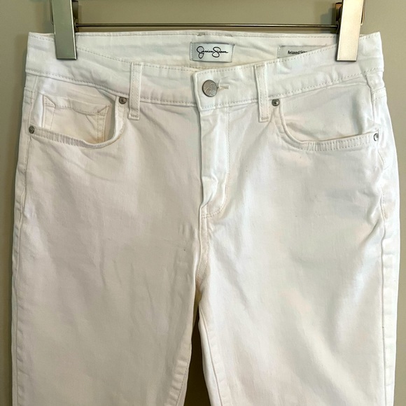 JESSICA SIMPSON | 27 | BRIGHT WHITE SKINNIES - Picture 2 of 10
